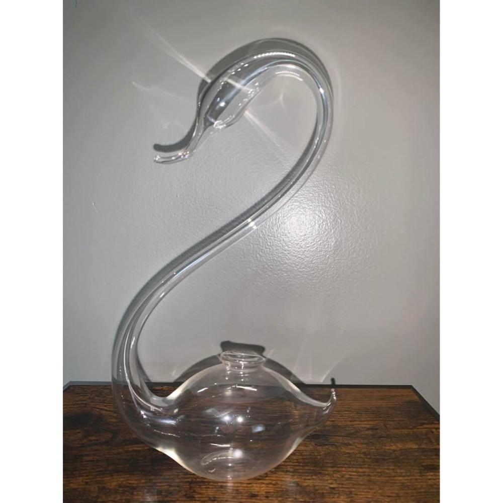 Vintage hand-blown‎ clear glass swan bud vase